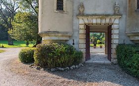 Chateau De Maillat